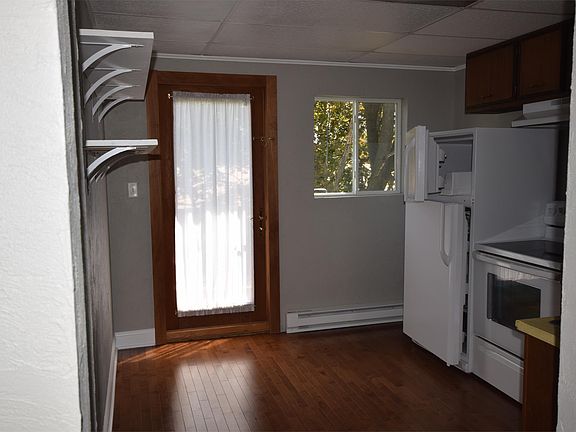 4th image of 1296 Manitowoc Rd