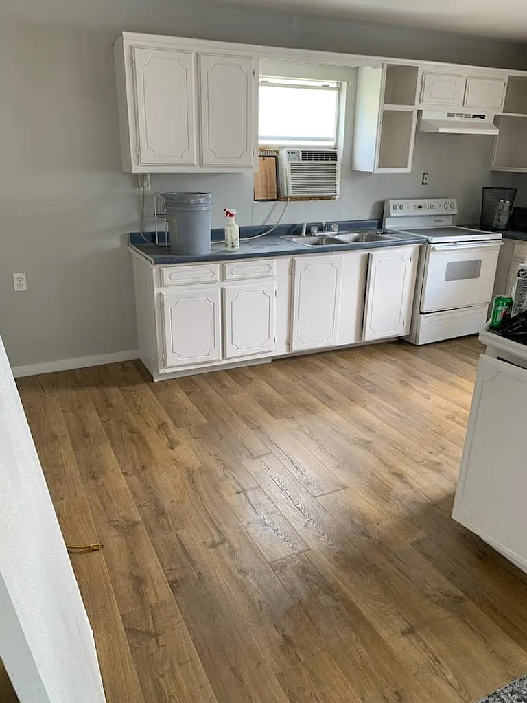 6209 S Acres Dr — Photo 4