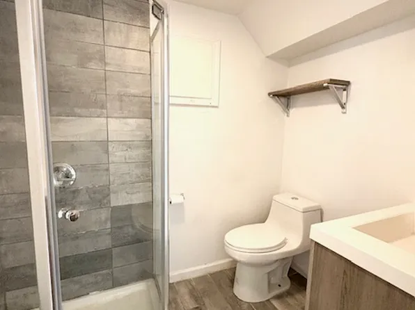 145-81 Eighth Avenue image 33 of 39