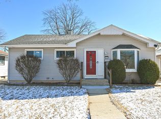 6784 S 17th St, Milwaukee, WI 53221