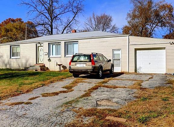 5th image of 5240 Webster Ave
