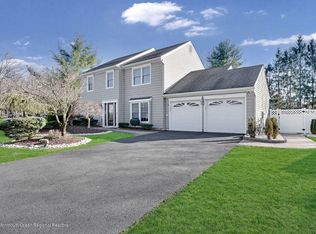 40 Gary Dr, Englishtown, NJ 07726