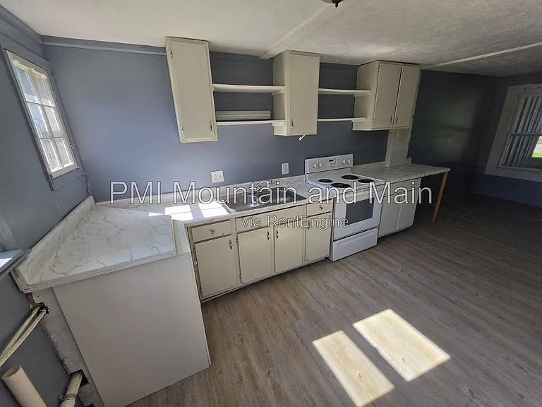 51 Summit St #1 — Photo 13