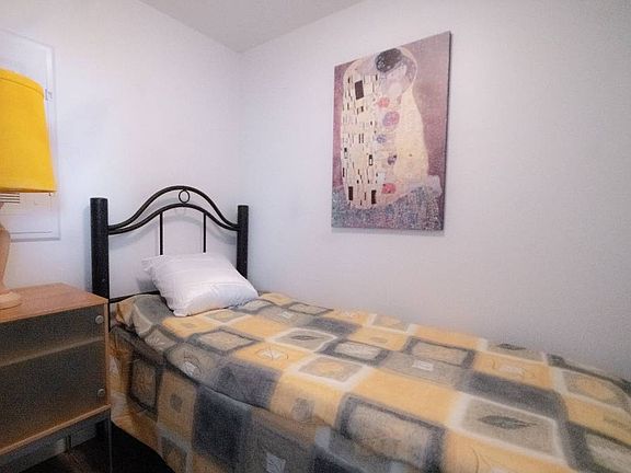 5th image of 1283 Howe St N #1210