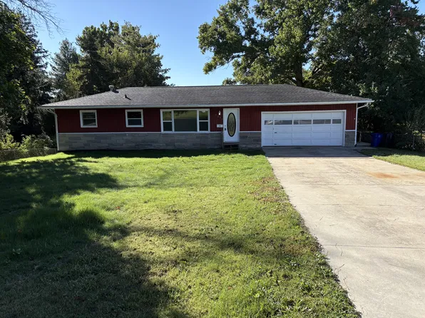 1235 W Semor Dr, Decatur, IL 62521