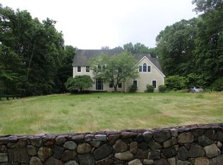 16 Hilltop Rd, Katonah, NY 10536