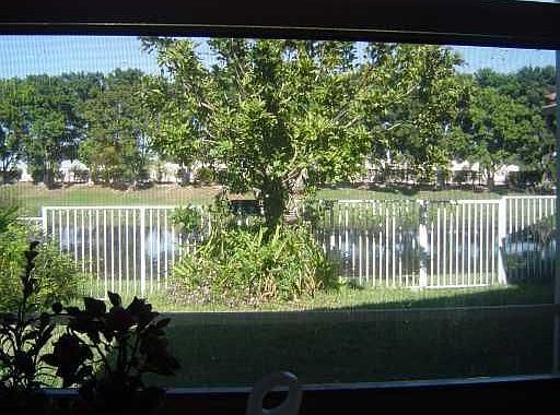 5th image of 682 Lone Pine Ln