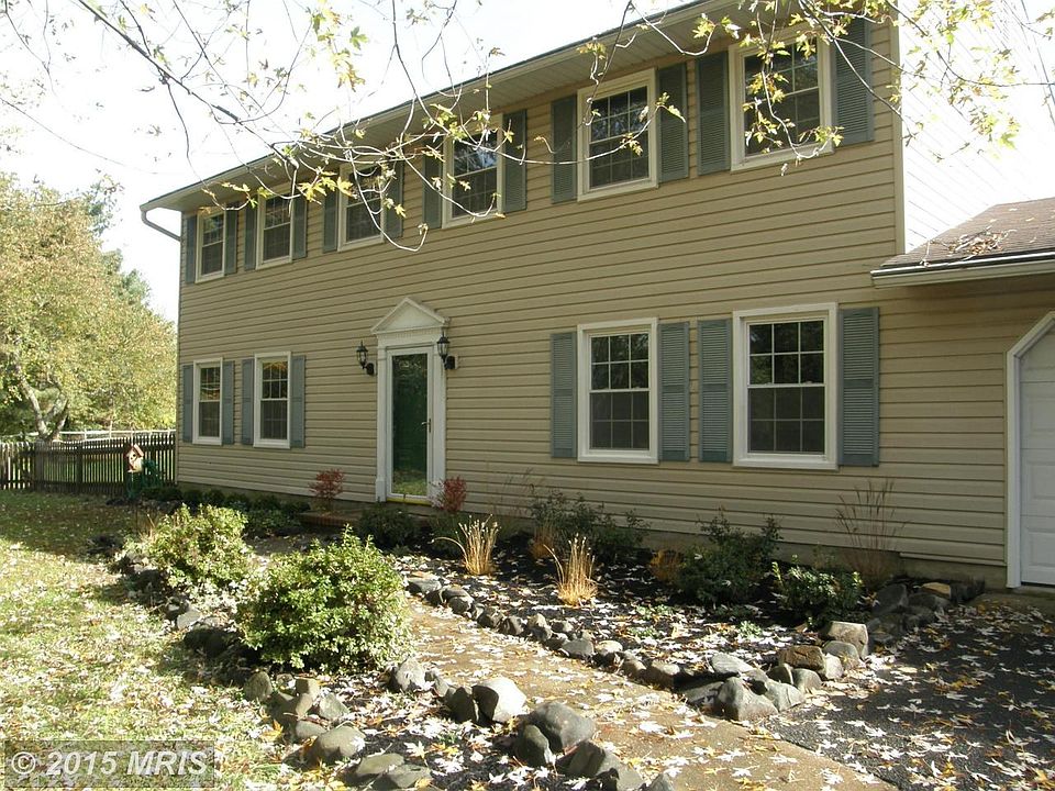 Exterior (Front)