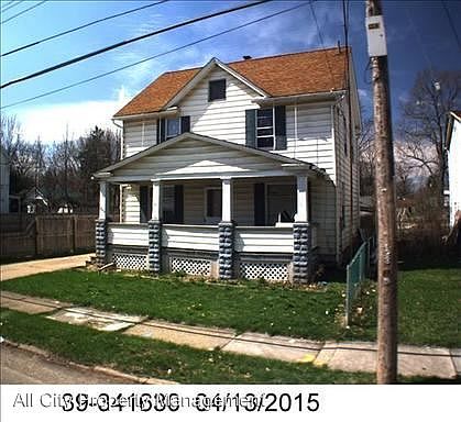 1st image of 493 Vine Ave NE