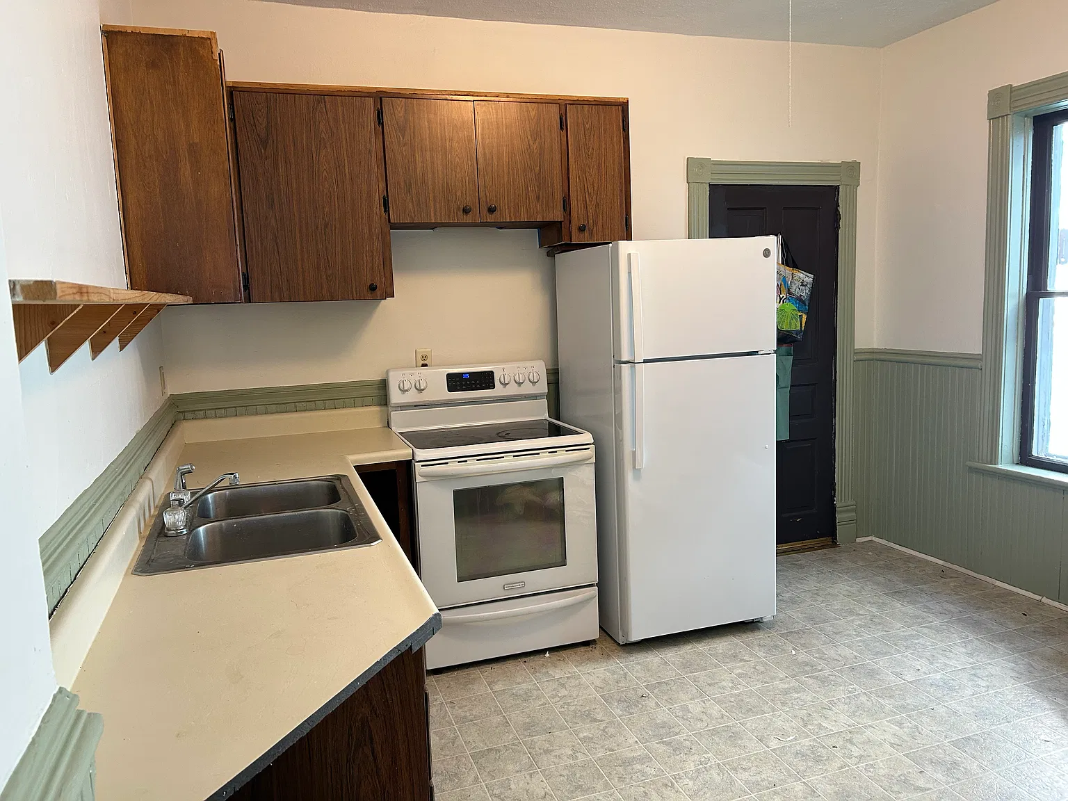 2 bed, 1100 sqft, $1,150 — Photo 4