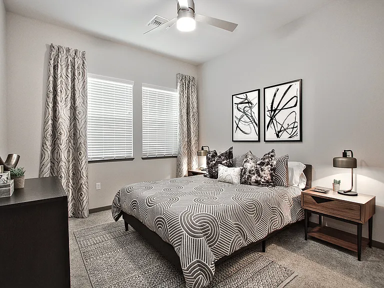 Jade Apartments — Photo 18