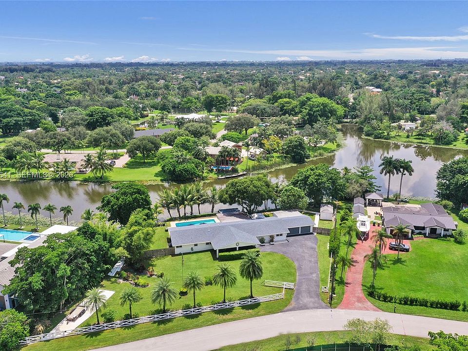 1st image of 10880 SW 25th St