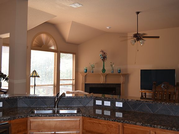 Kitchen/family room