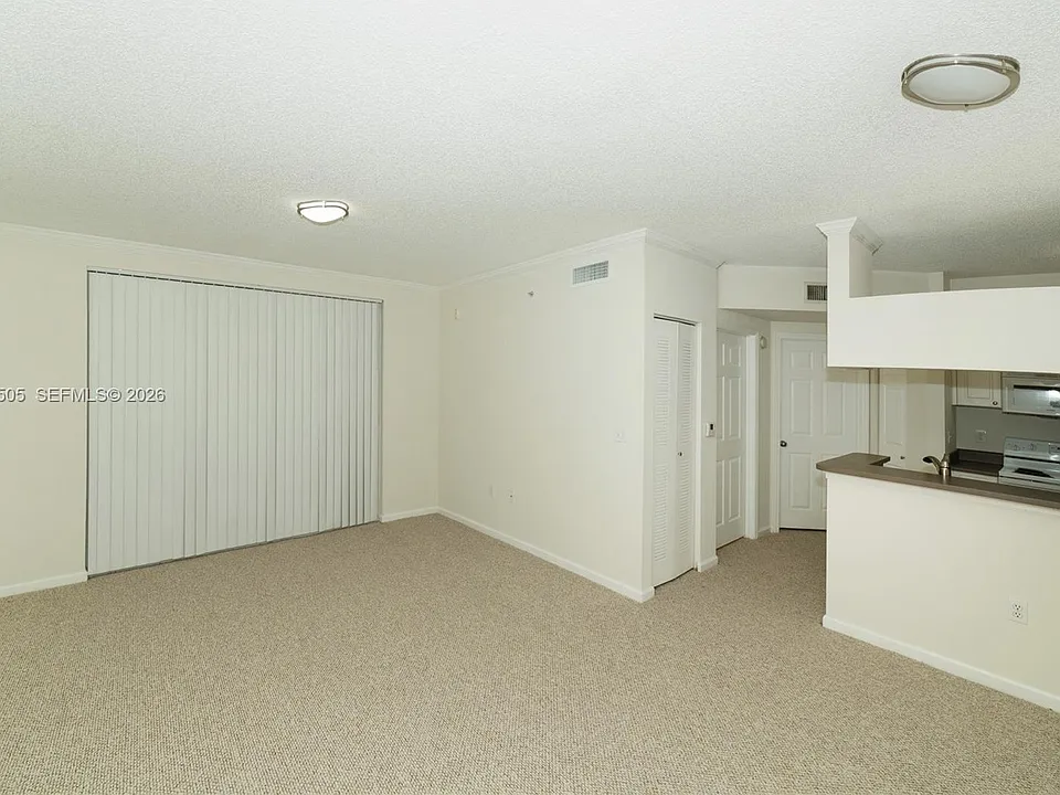 17145 N Bay Rd #4203