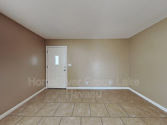 2nd image of 3370 Tomahawk Dr APT B