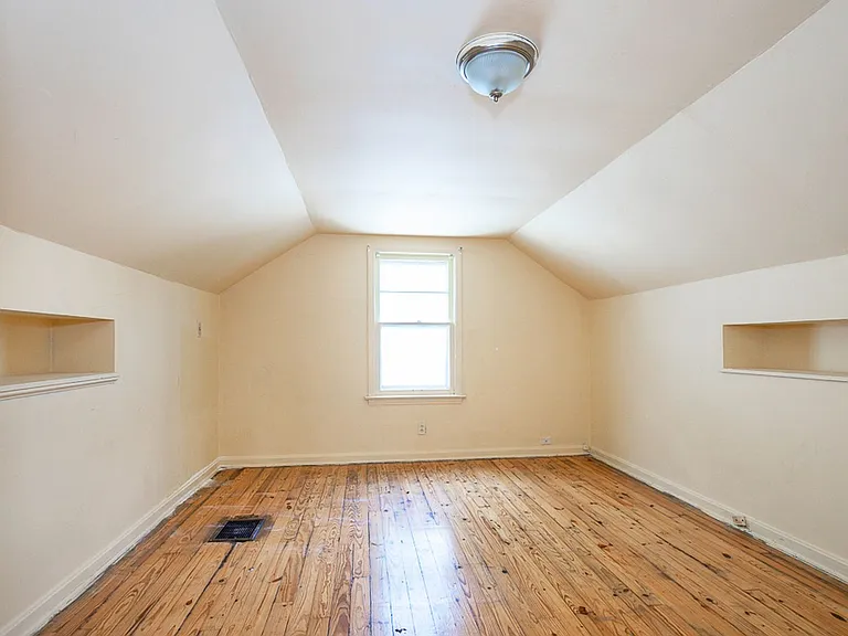 4352 Ingleside Rd — Photo 16