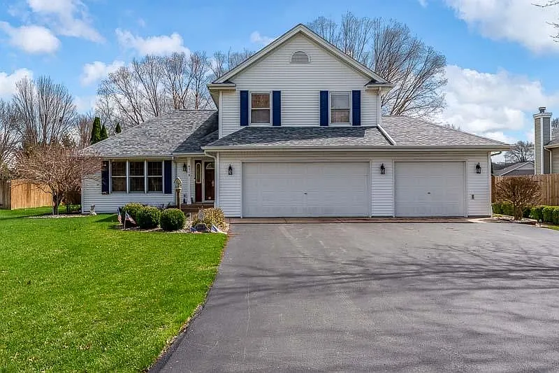 8319 Woodbridge Ln photo 1