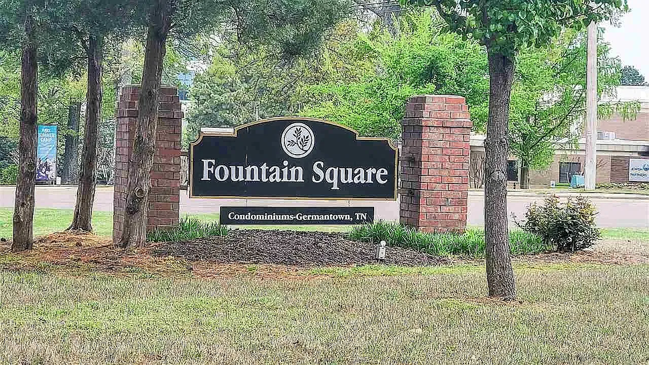 3 bed, 2.5 bath, 1327 sqft, $2,100 — Photo 1