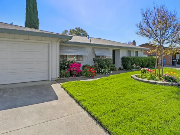 6929-6925 Greenhaven Dr, Sacramento, CA 95831