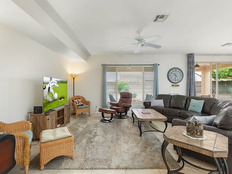 22226 N Las Positas Dr — Photo 3