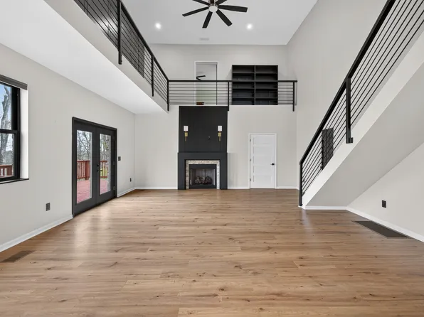 200 Avawam Dr, Richmond, KY 40475