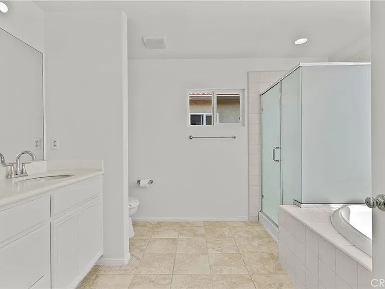 9427 Lemona Ave #20 — Photo 20
