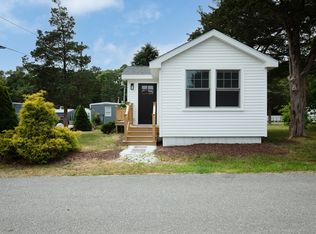 9 2nd St, Pocasset, MA 02559