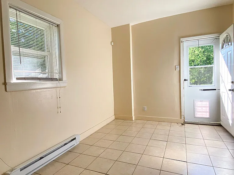 3716 Kirkwood Street Georges Rd #MAIN — Photo 3