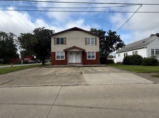 801 W Saint Anthony Ave #B, Effingham, IL 62401