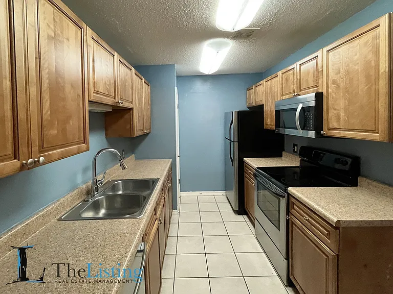 1695 Lee Rd #D215 — Photo 9