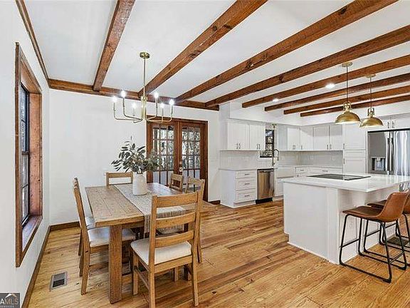 2nd image of 214 Bruce Rd