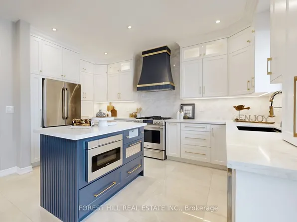 51 Farmhouse Cres, Richmond Hill, ON L4E 0M1