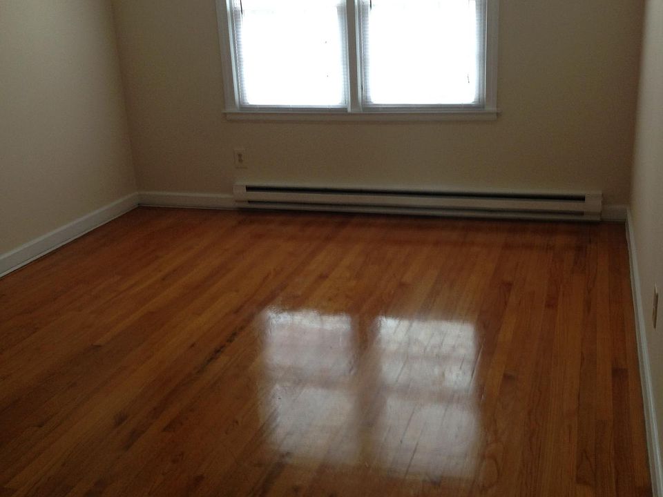 466 Willard Ave Newington CT Zillow