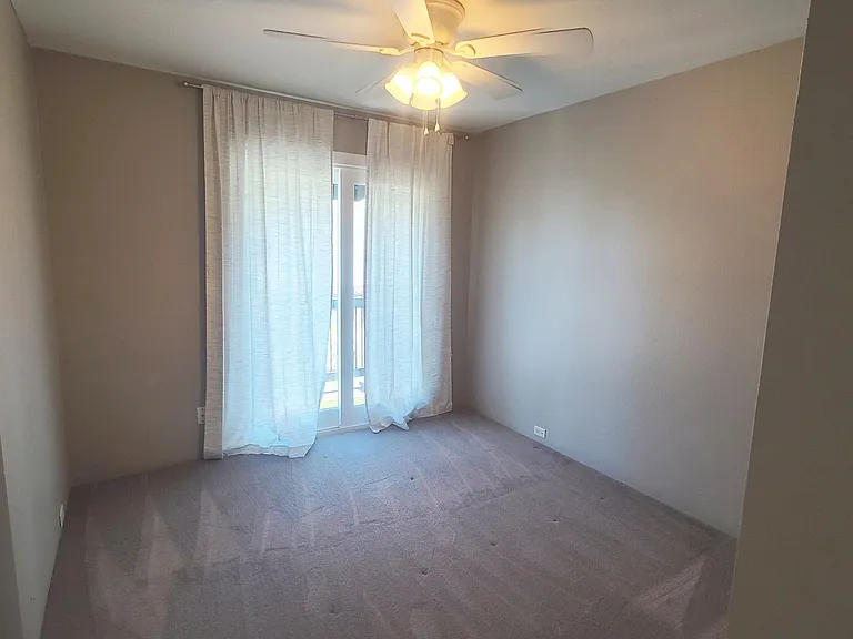 8645 S 51st St #1 — Photo 17
