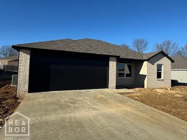 4800 Prospector Dr, Jonesboro, AR 72405