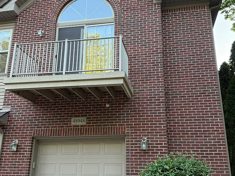 48948 Amanda Ln — Photo 2