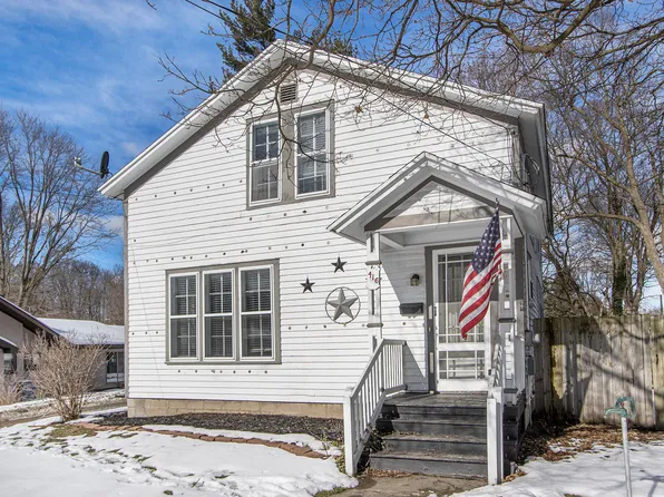 416 Cutler St, Allegan, MI 49010