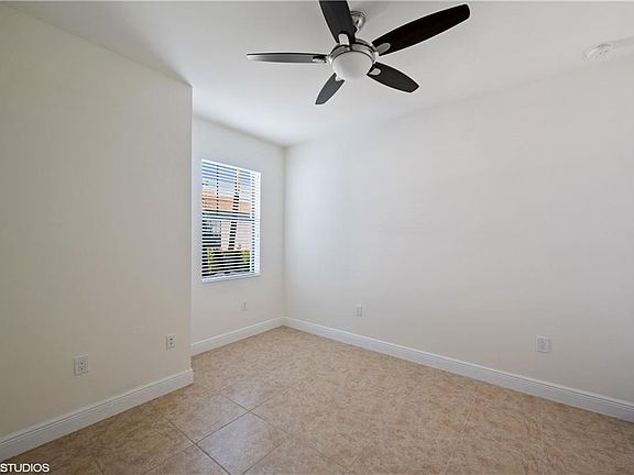 4th image of 1554 Oceania Dr S