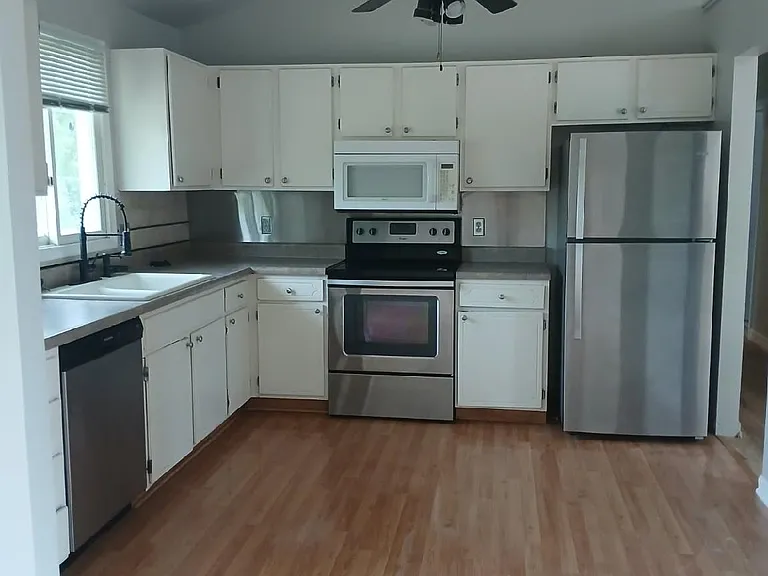 14224 Patrick Ave — Photo 14