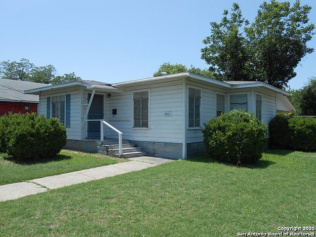 1st image of 2003 Leal St