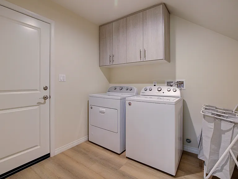 3741 Jefferson St #17 — Photo 8