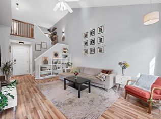 893 S Evanston Circle, Aurora, CO 80012