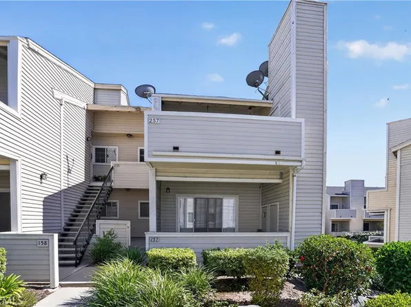 777 S Citrus Ave APT 157, Azusa, CA 91702