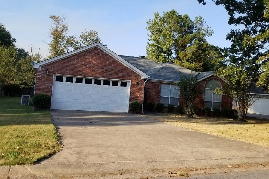 2nd image of 9008 Herndon Rd