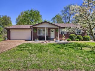 38 Gary Ave, Maryville, IL