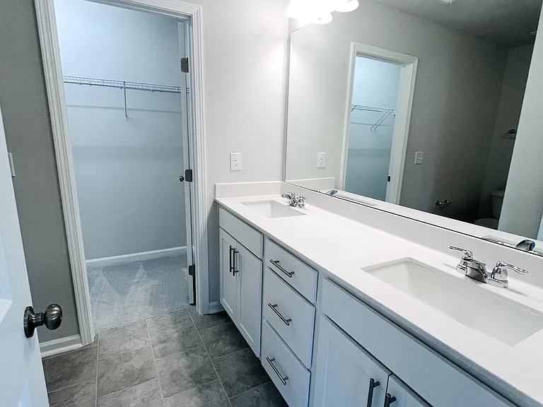 153 Summer Violet Ln — Photo 16