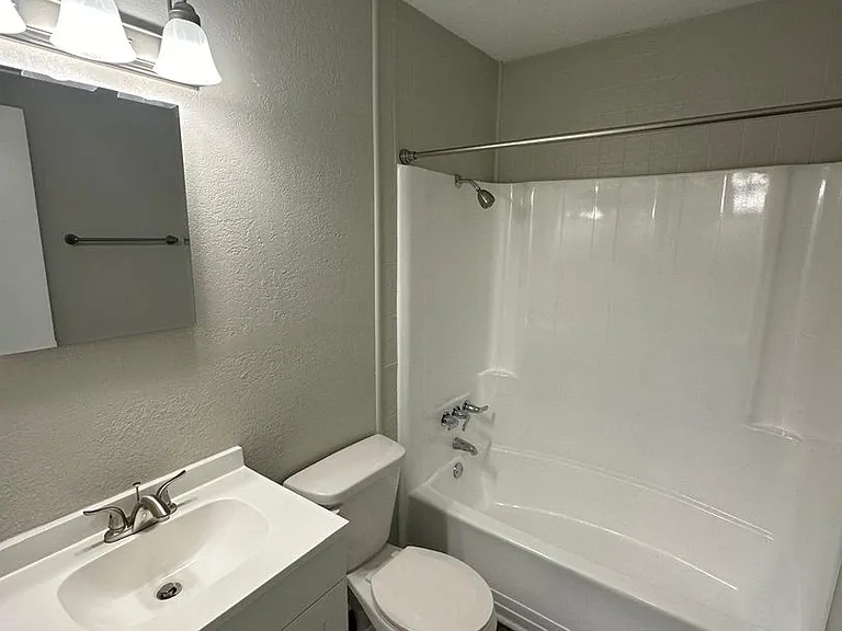 Arbordale Apartment Homes — Photo 12