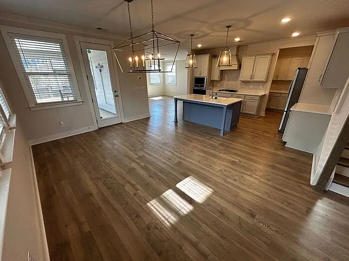 137 Foxhall Dr — Photo 5