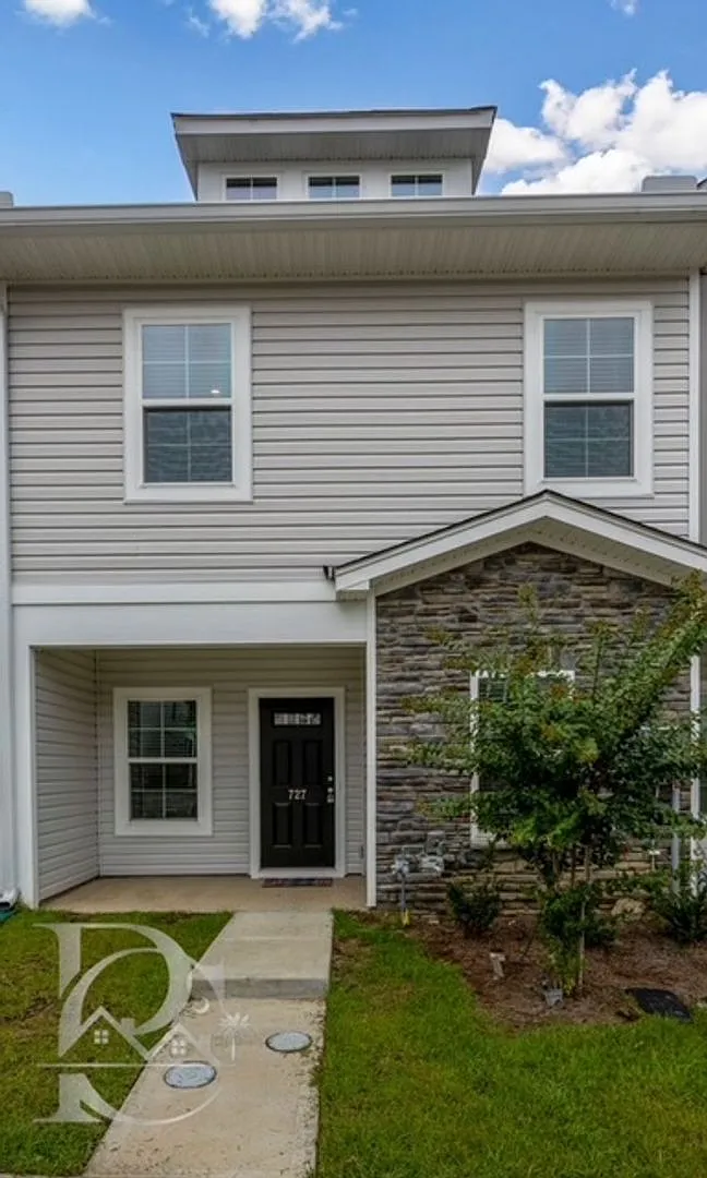 Ready For You In Harbison Grove — Photo 1