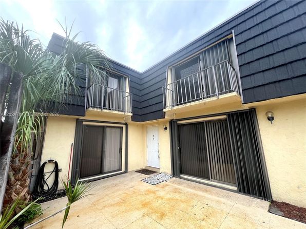 246 Woodland Rd Unit 246
